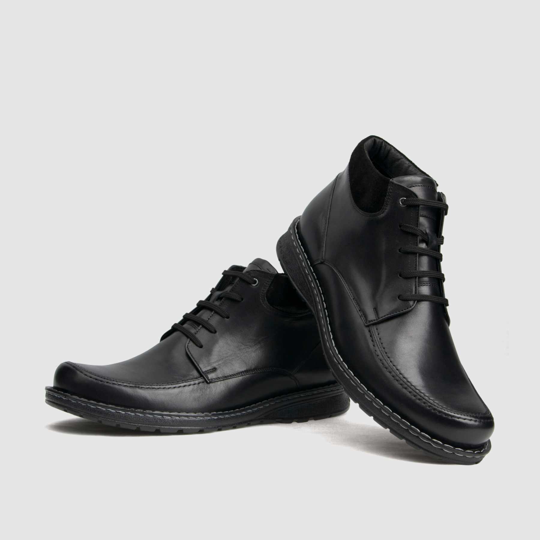 Casual ankle boot TAPI A-2471 black grain leather
