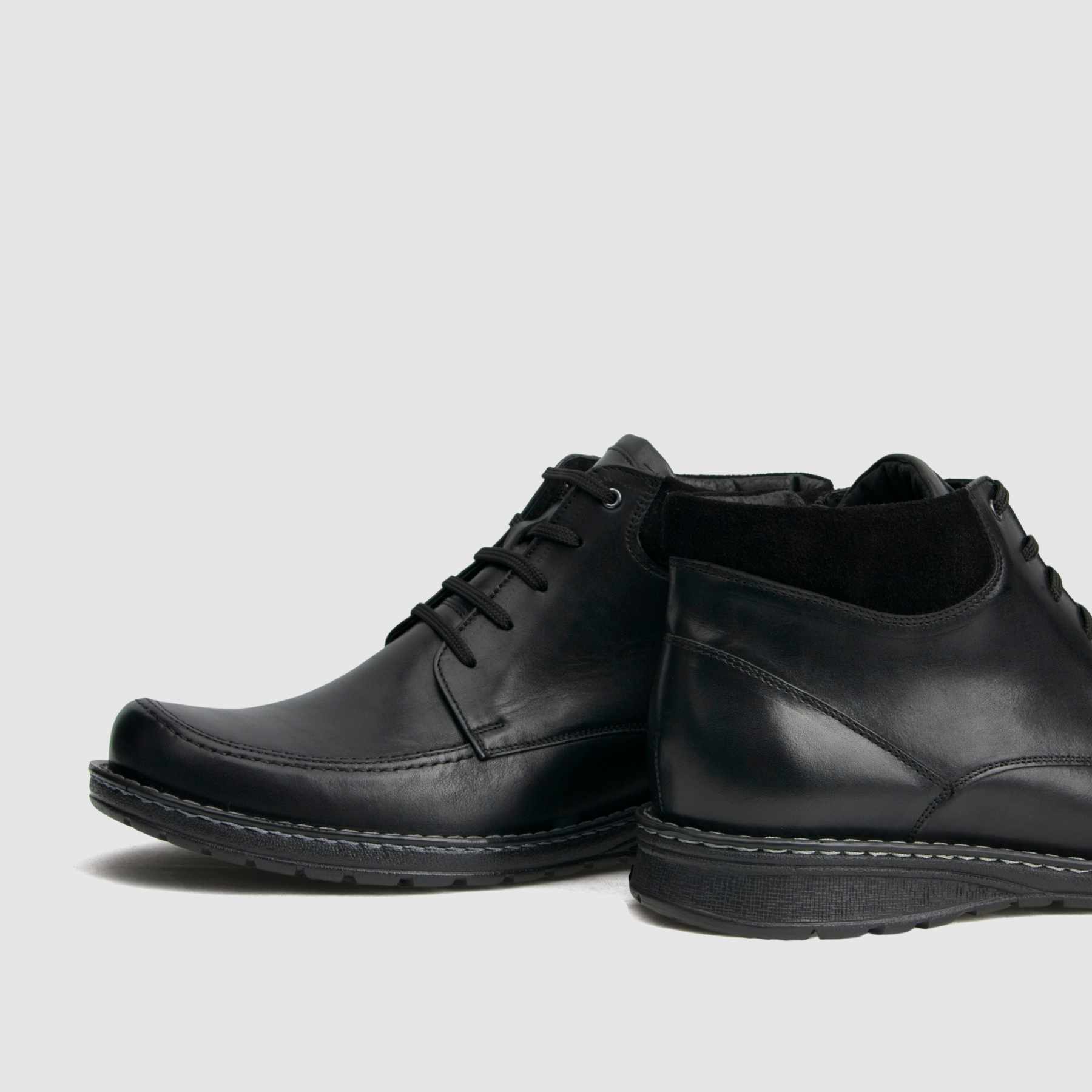Casual ankle boot TAPI A-2471 black grain leather