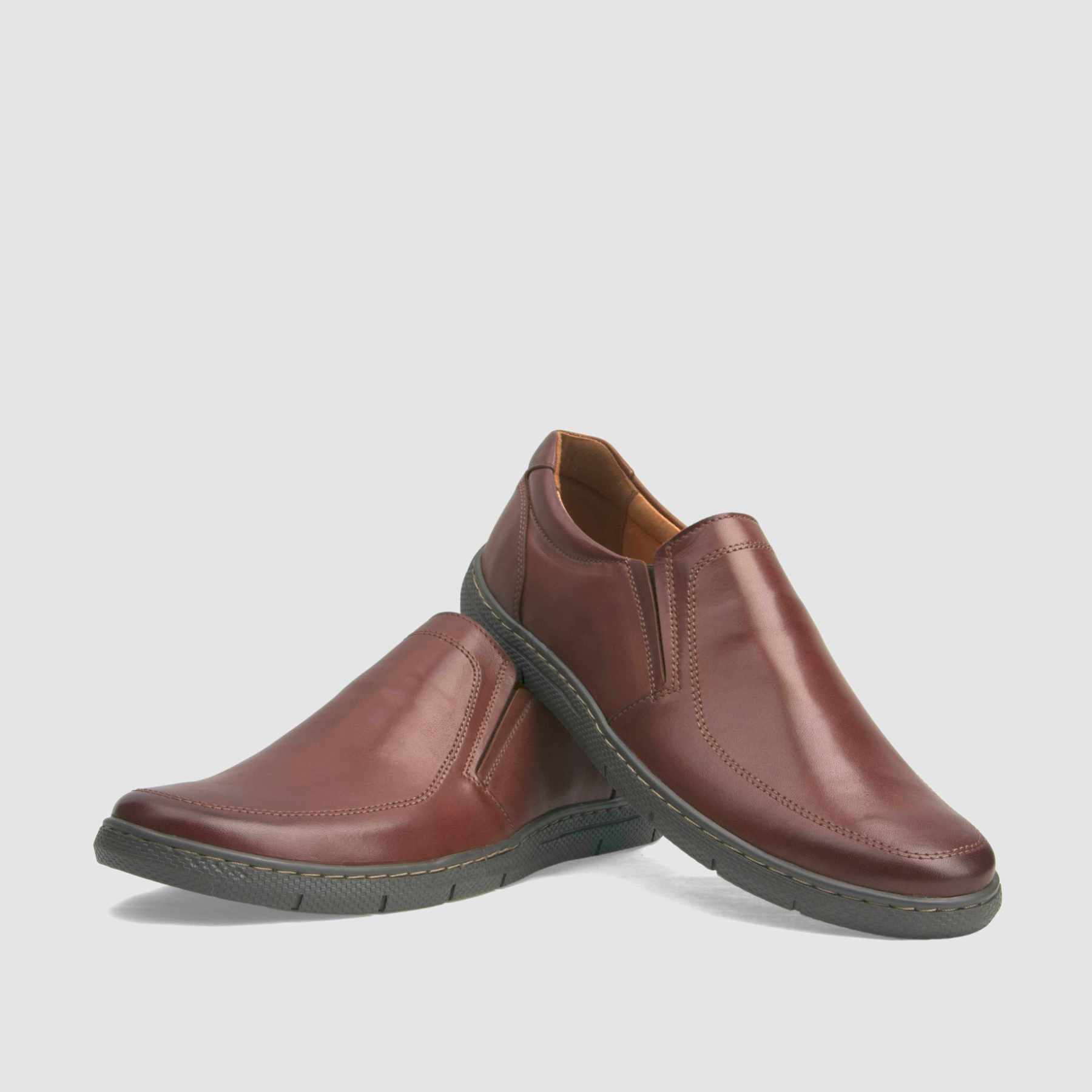 Casual shoe TAPI B-7361 brown smooth leather