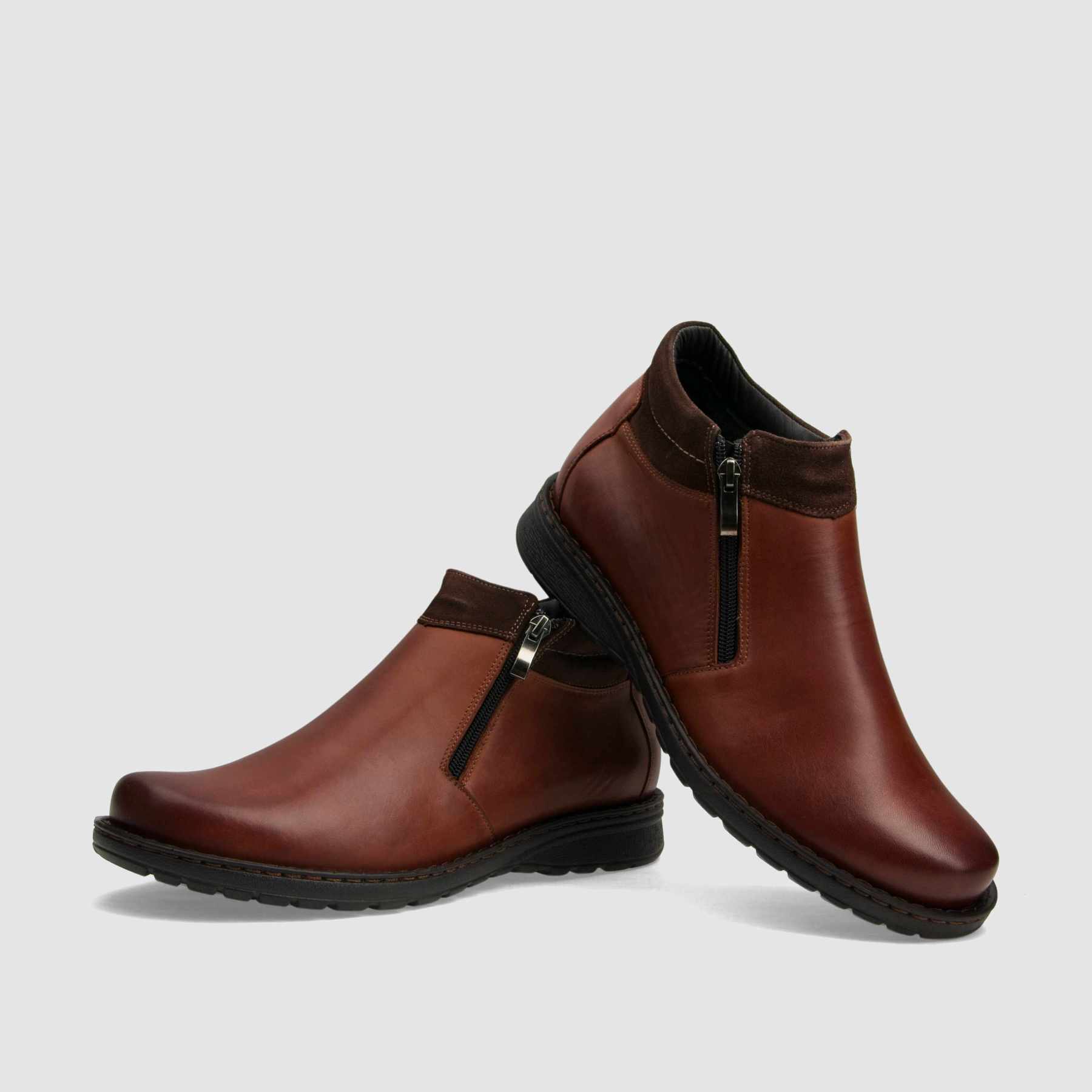 Casual ankle boot TAPI A-2470 brown smooth leather