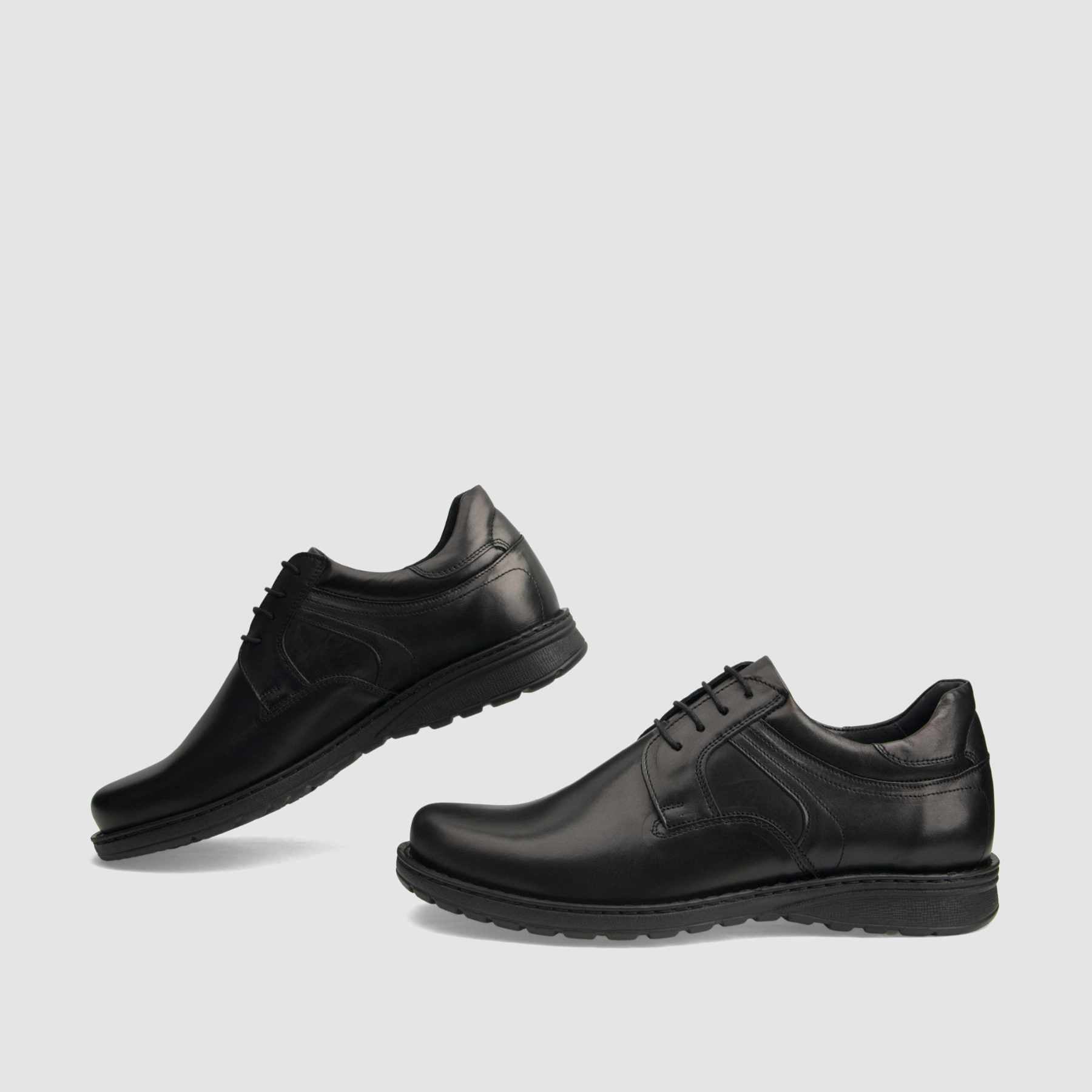 Casual shoe TAPI A-7272 black grain leather