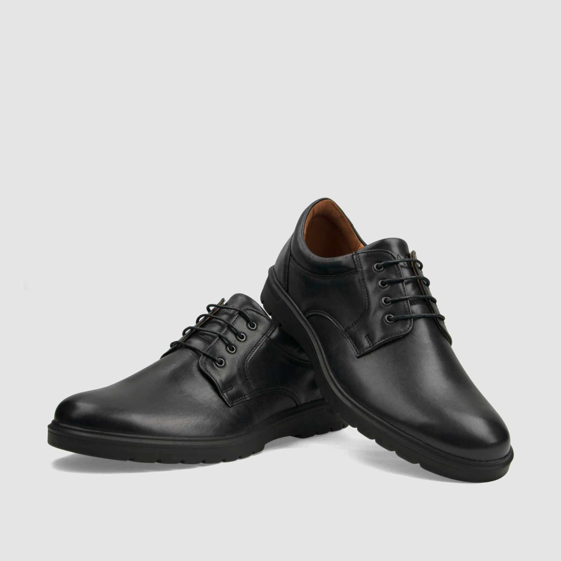 Casual shoe TAPI A-7399 black grain leather