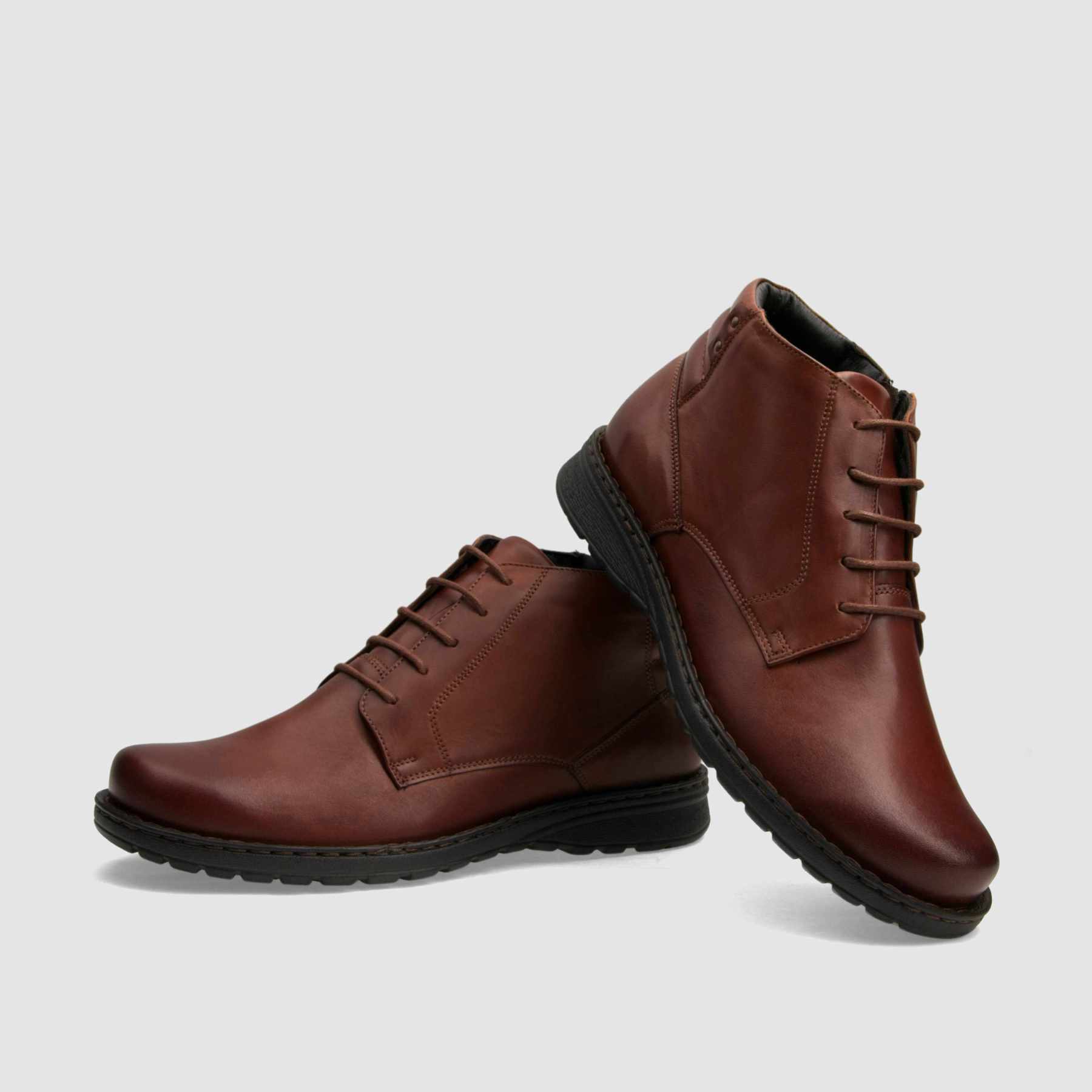 Casual ankle boot TAPI E-2466 brown smooth leather