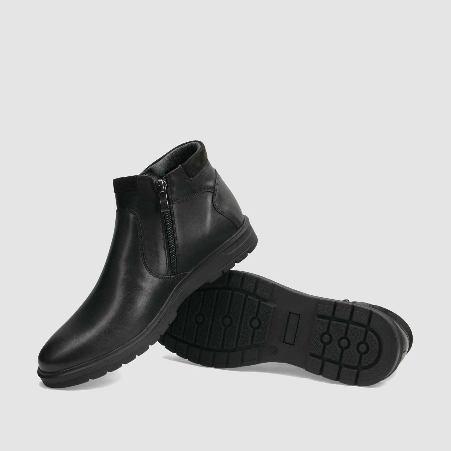 Trzewik casual TAPI G-2504 czarna licowa skora