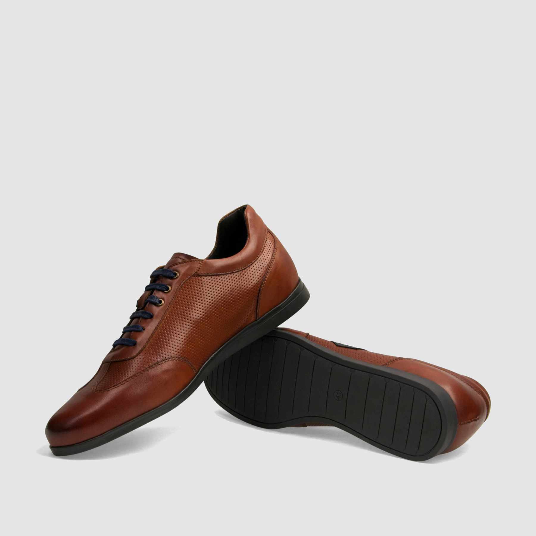 Trampki TAPI A - 7636 brązowa licowa skóra z tłoczeniem - TAPI nero - Sneakersy i sportowe - Brązowy - 7