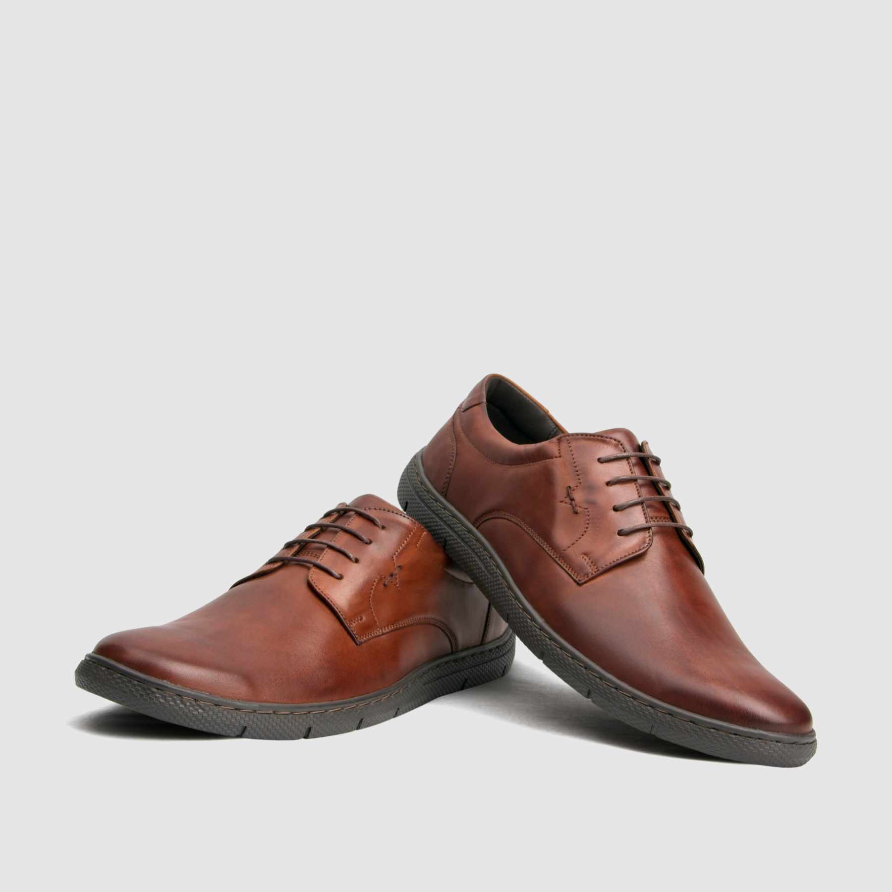 Casual shoe TAPI B-7264 brown smooth leather