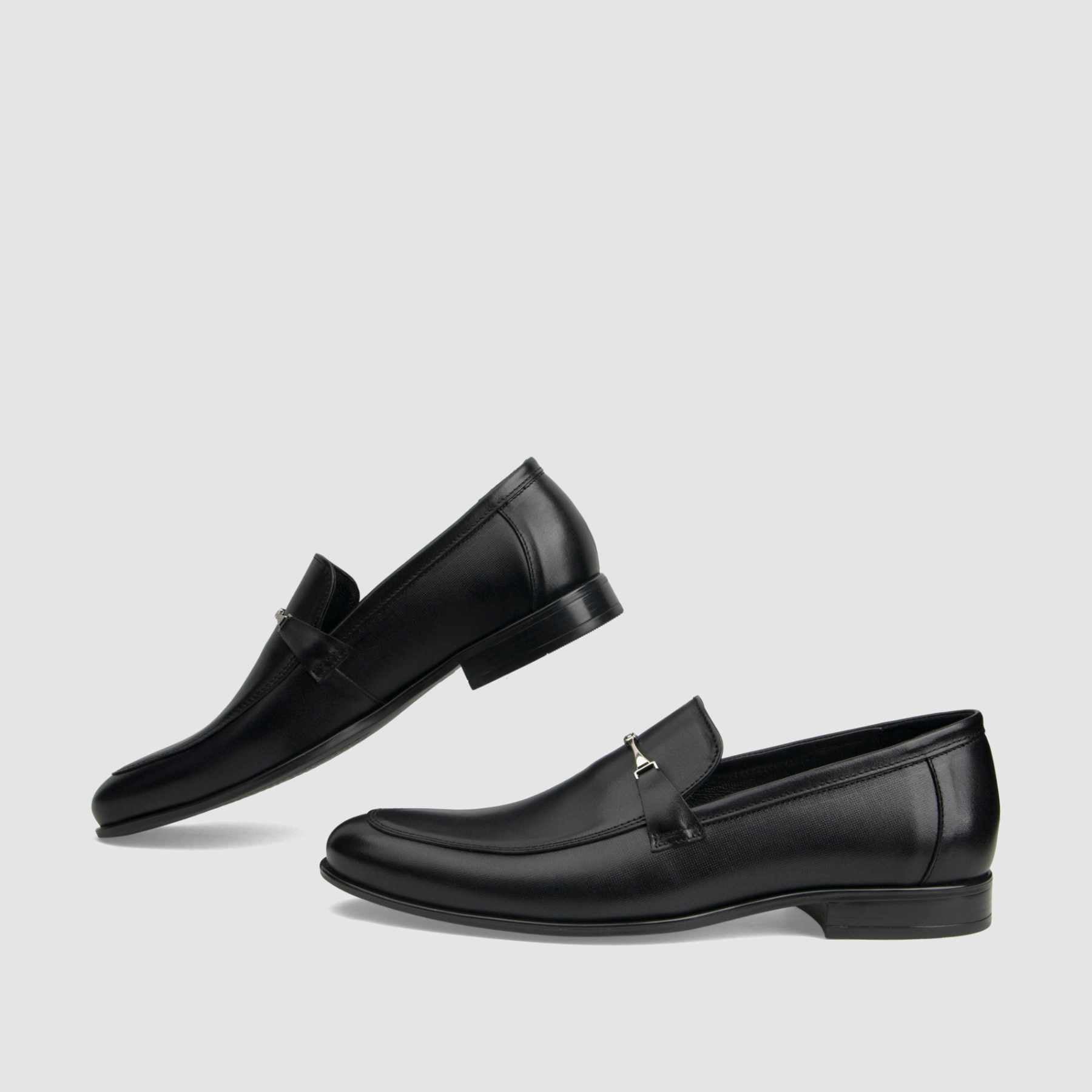 Loafers TAPI A-7358 black grain leather