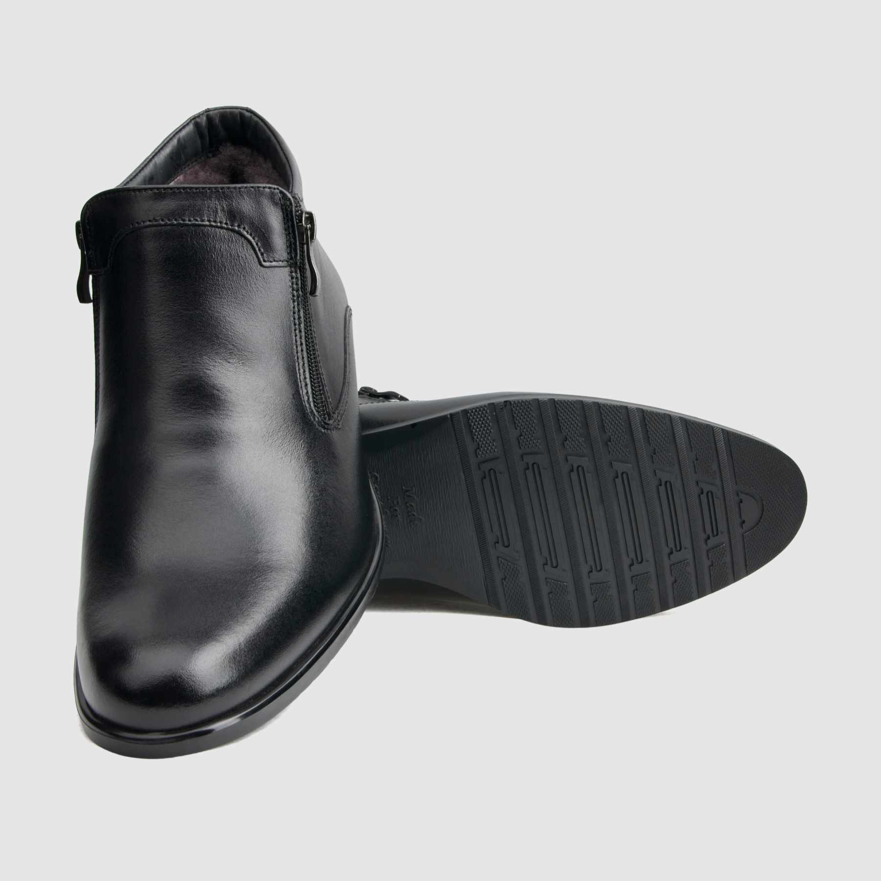Elegant ankle boot TAPI M-4780 black smooth leather