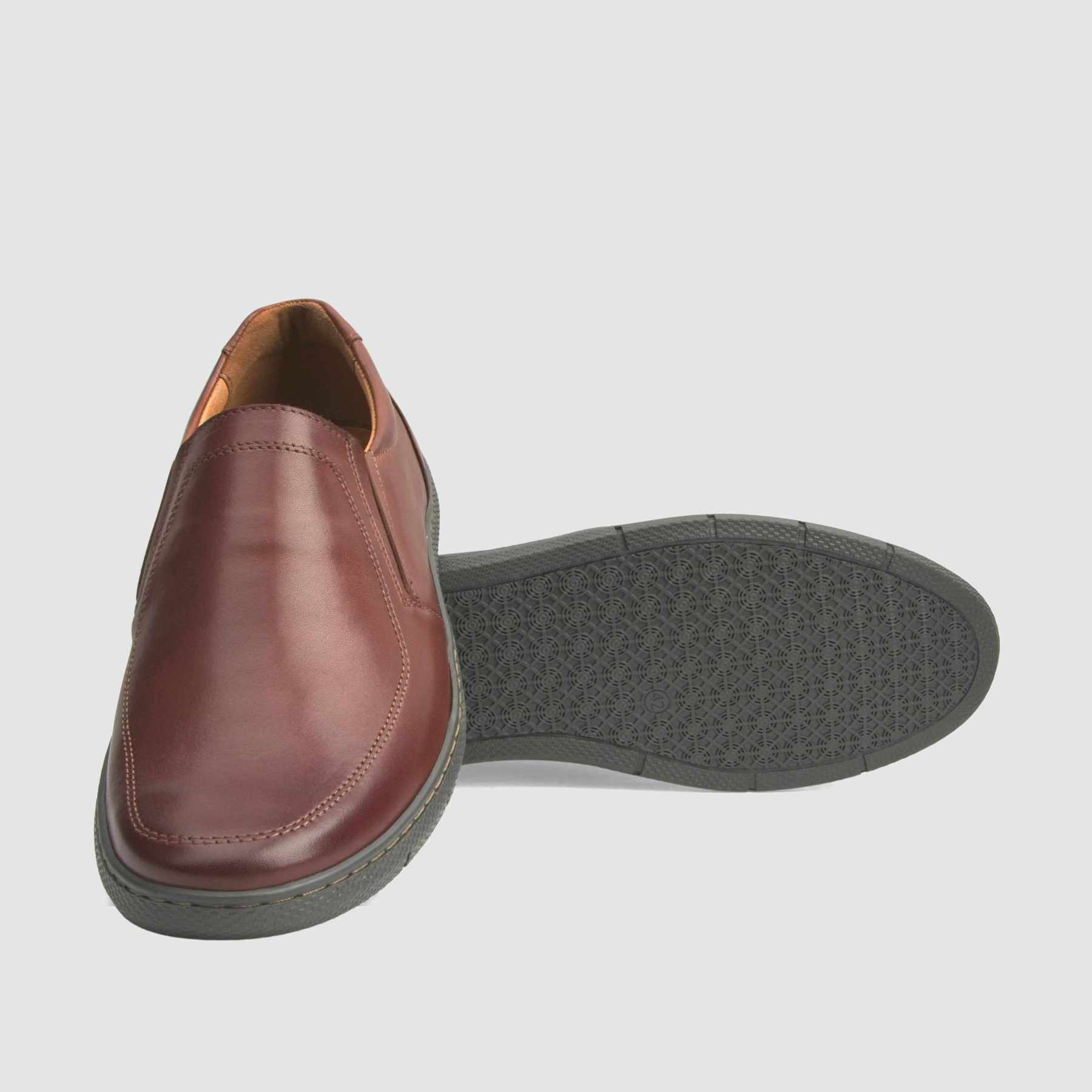 Casual shoe TAPI B-7361 brown smooth leather