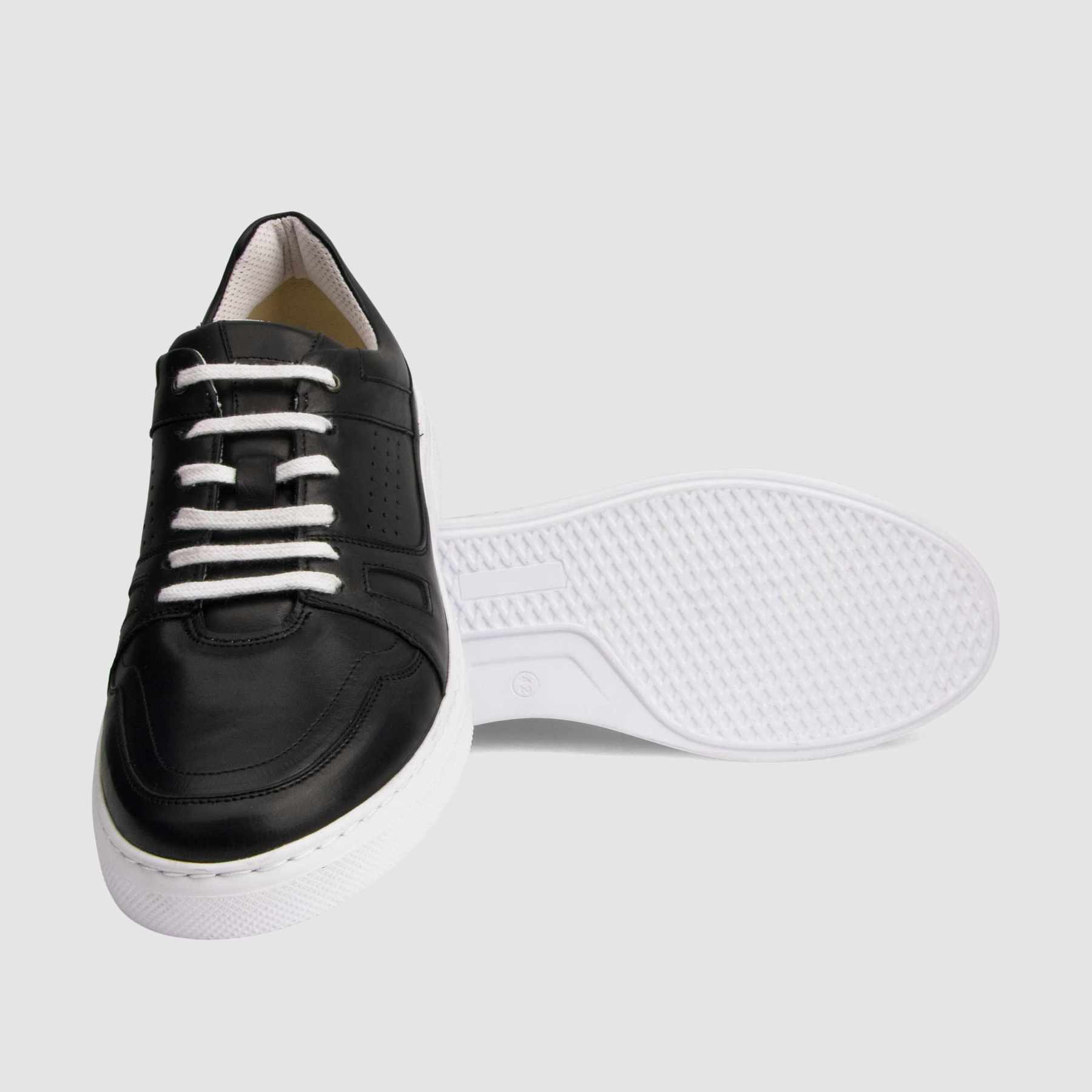 TAPI sneakers E-7363 black smooth leather