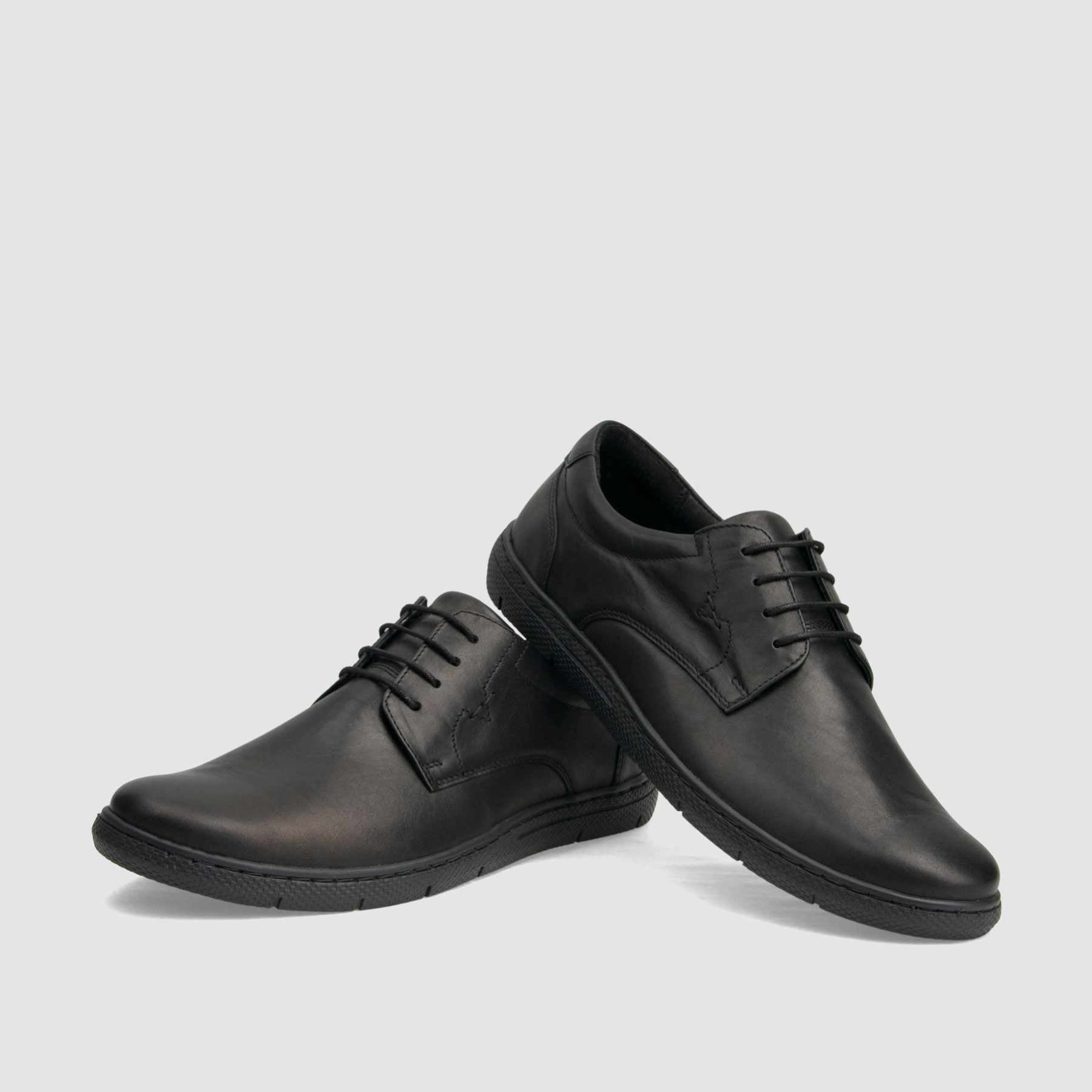 Casual shoe TAPI A-7264 black grain leather