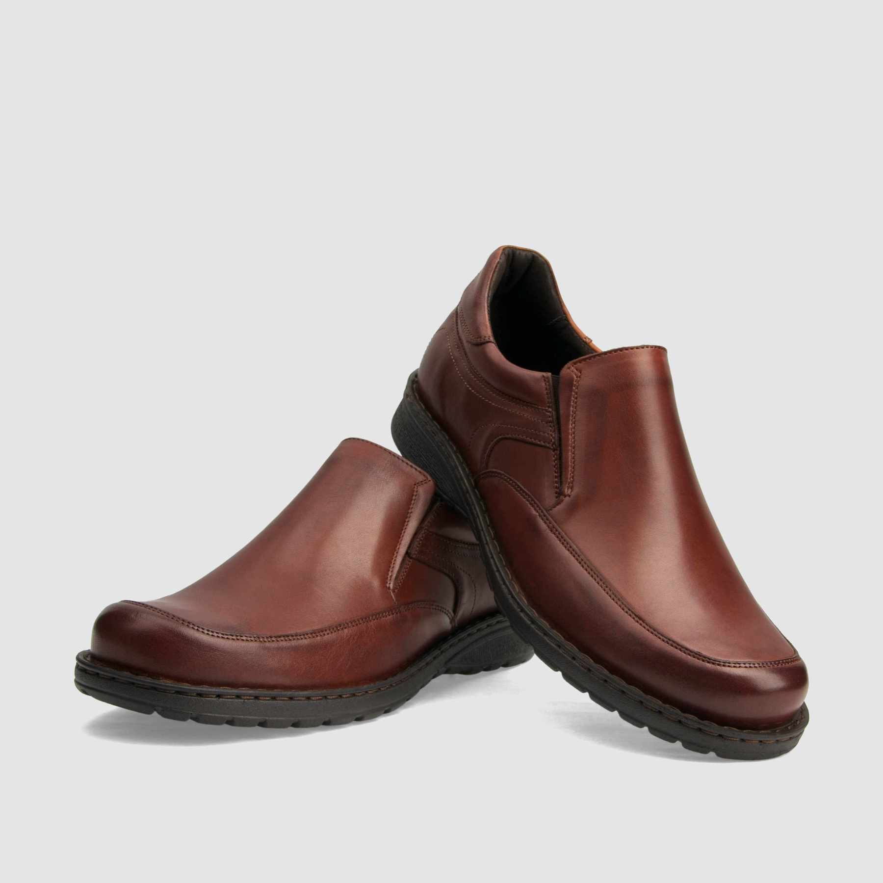 Casual shoe TAPI B-7271 brown smooth leather 