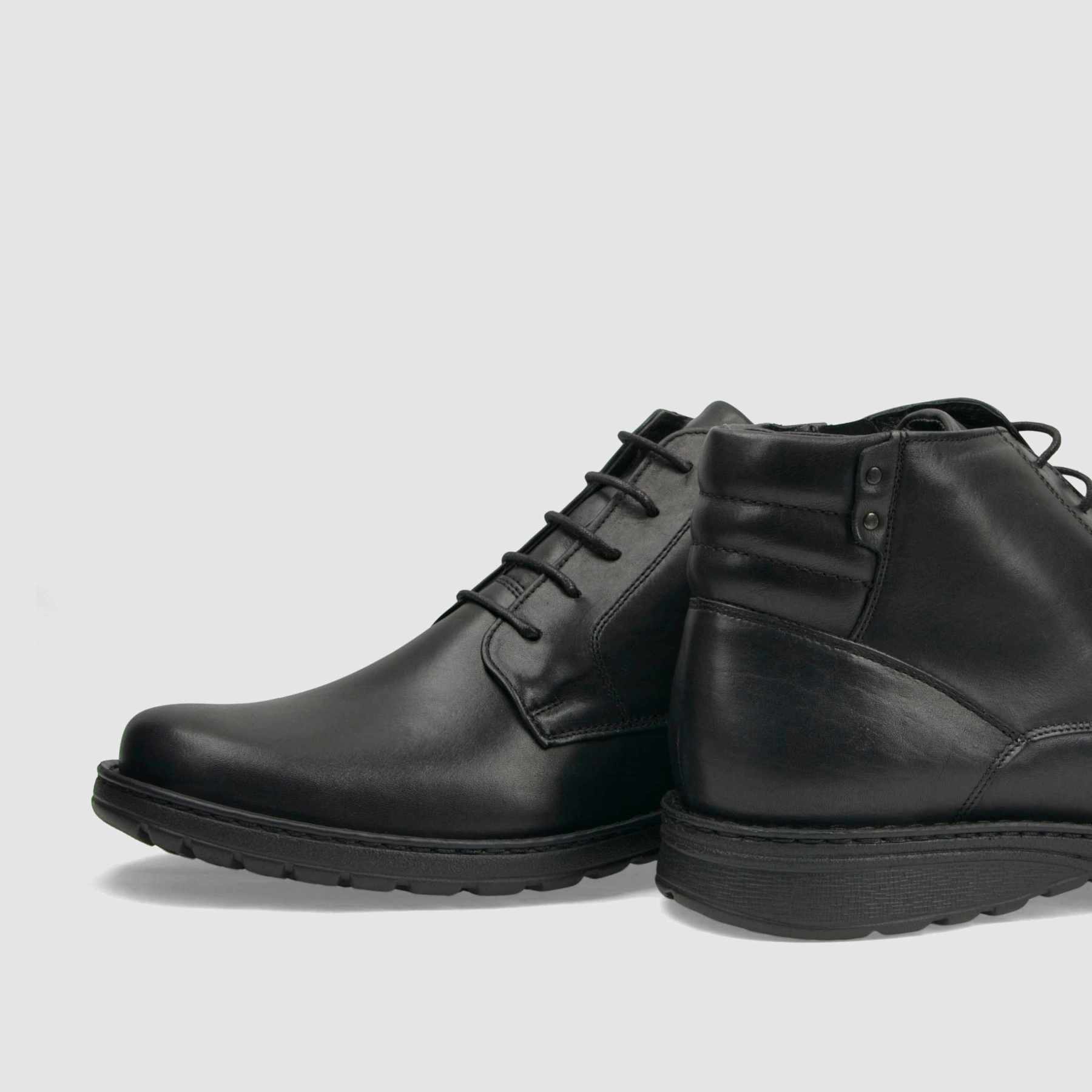 Casual ankle boot TAPI D-2466 black grain leather