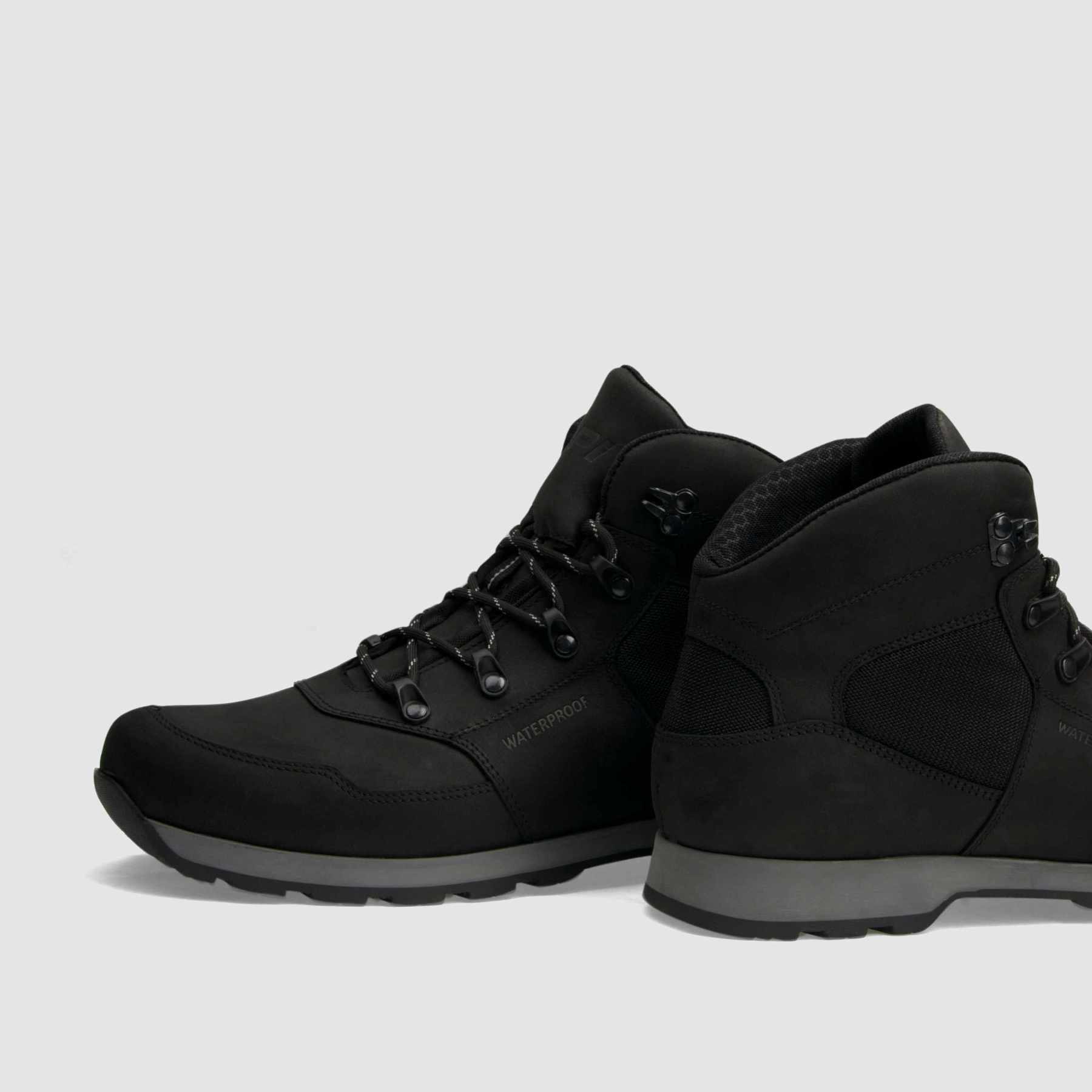 TAPI G-9137 trekking boot, black, waterproof nubuck 