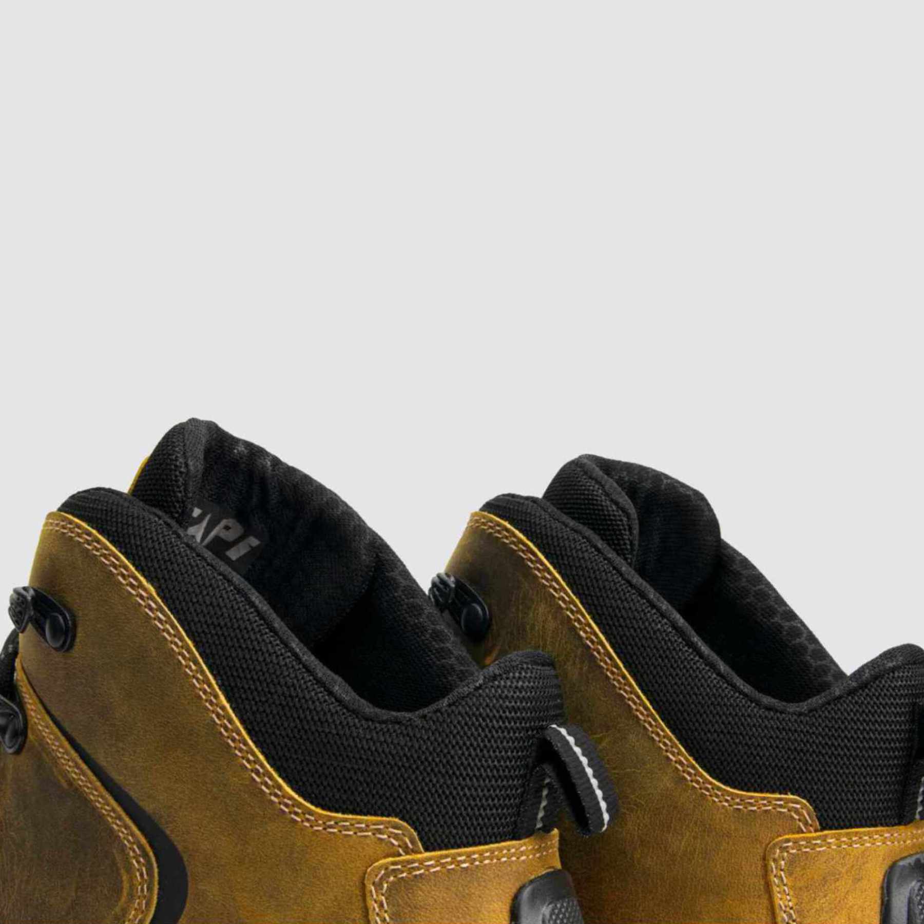 TAPI M-4163 trekking boot, yellow oiled leather, waterproof 