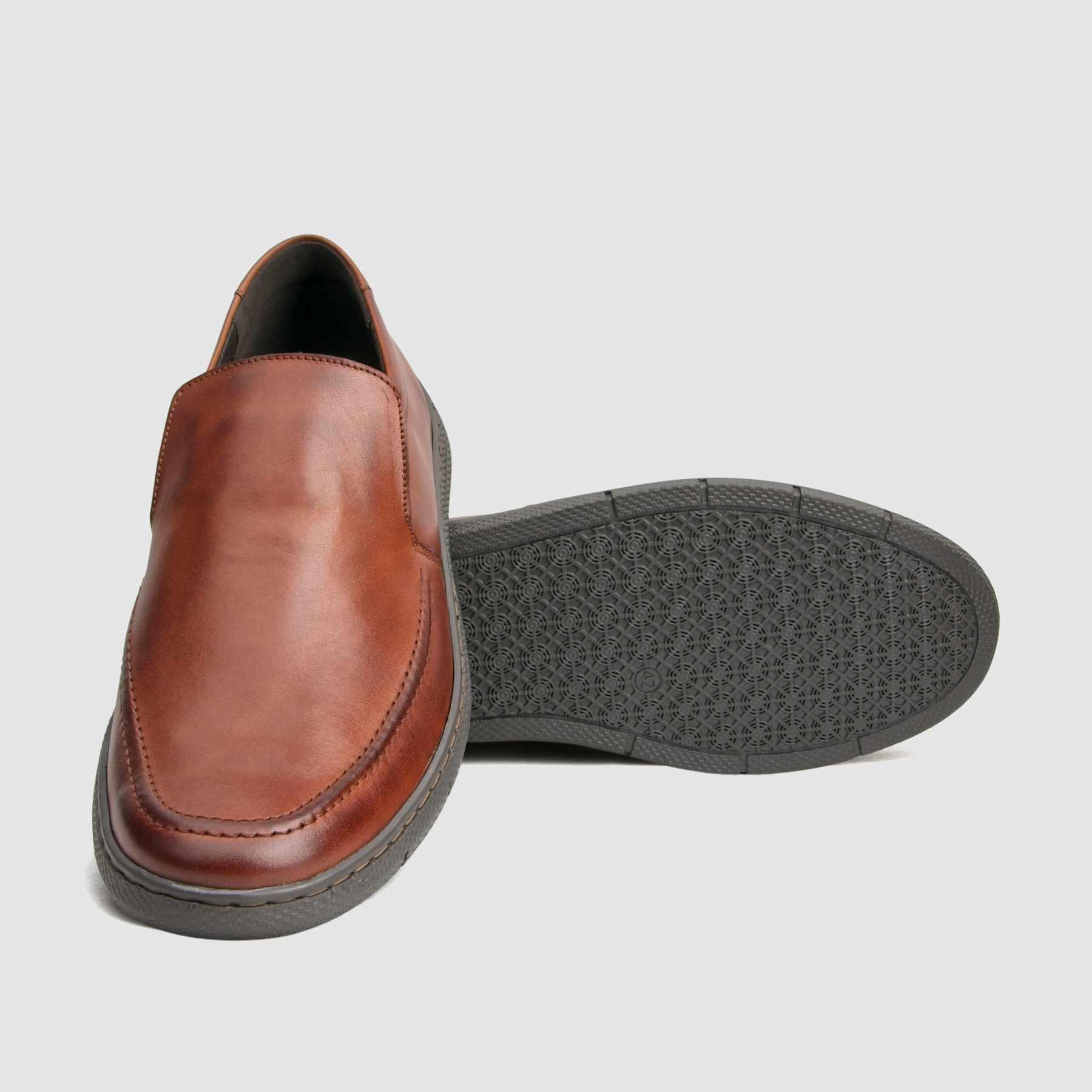 Casual shoe TAPI C-7249 brown smooth leather