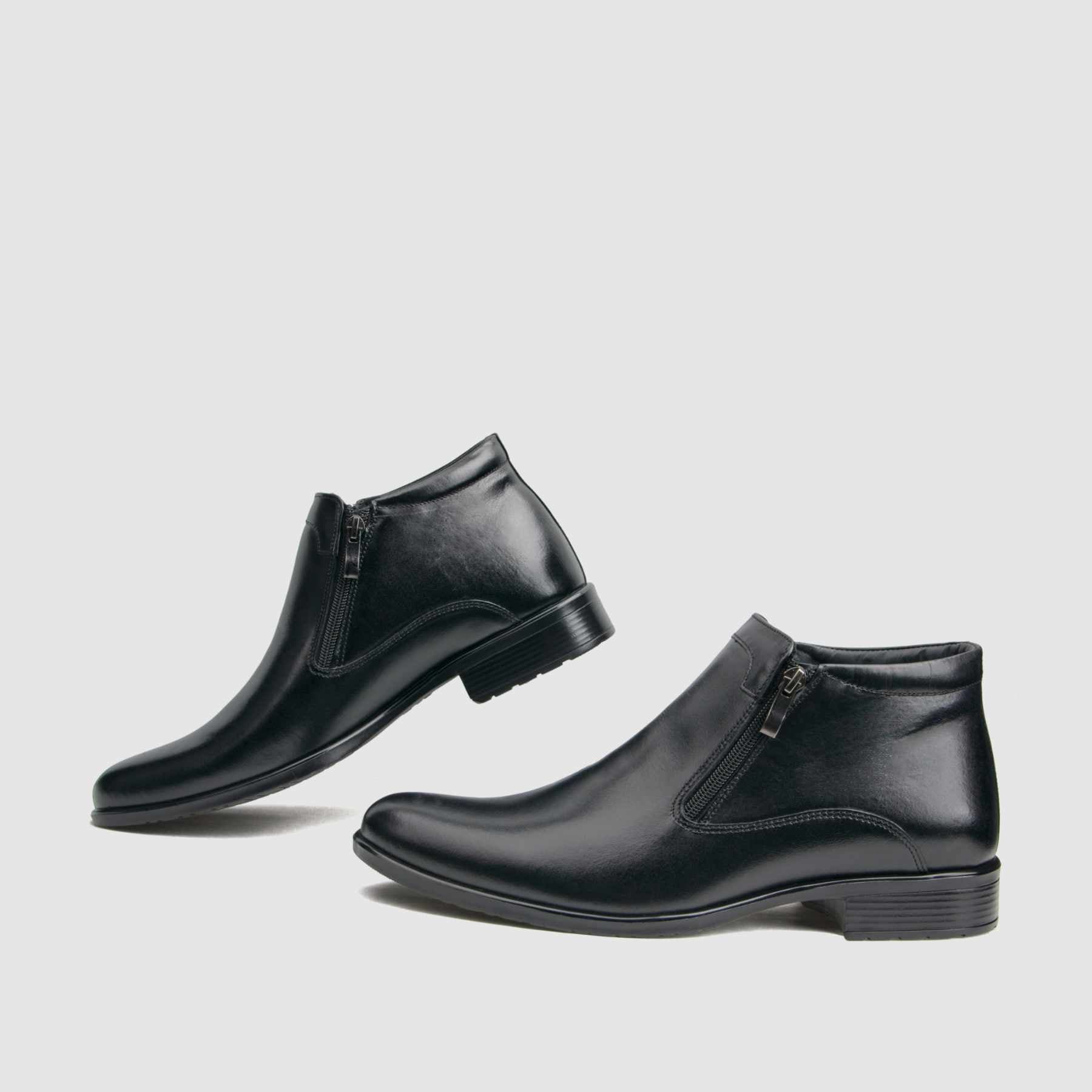Elegant ankle boot TAPI M-4780 black smooth leather