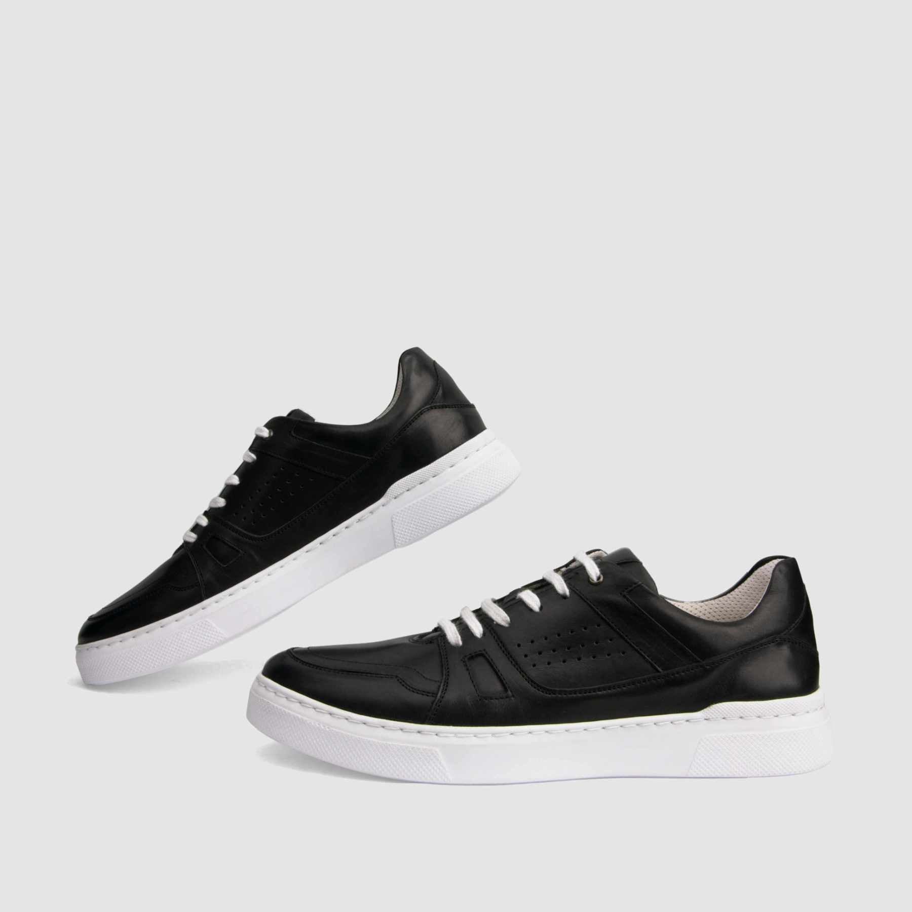 TAPI sneakers E-7363 black smooth leather