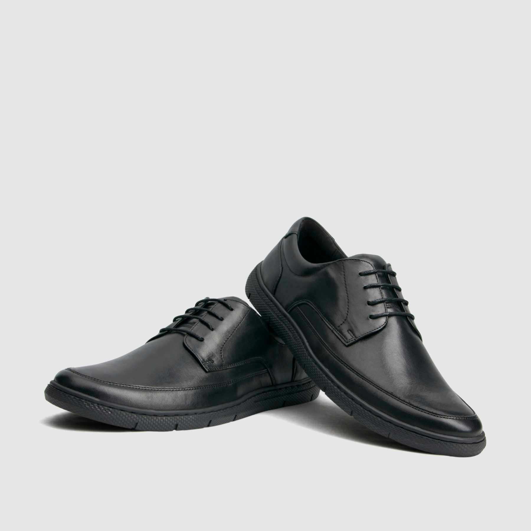 Casual shoe TAPI C-7246 black grain leather 